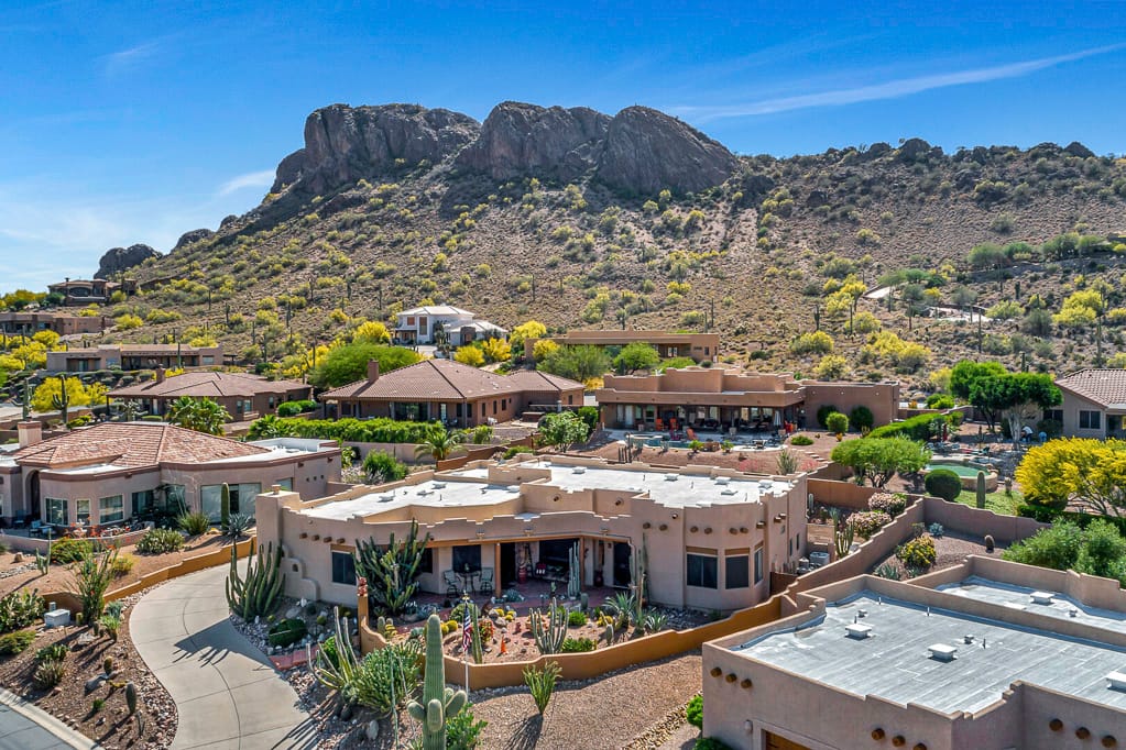 Professional Drone Photos by Snap2Close Real Estate Photography serving Phoenix, Tucson, Dallas, Ft. Worth, Tampa and NYC.
