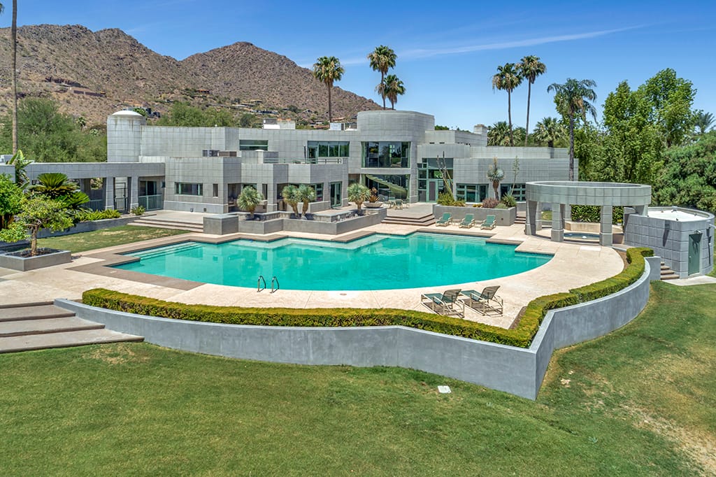 Professional Drone Photos by Snap2Close Real Estate Photography serving Phoenix, Tucson, Dallas, Ft. Worth, Tampa and NYC.