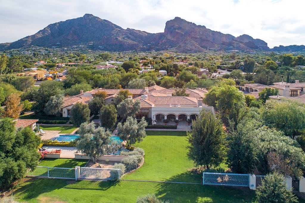 Professional Drone Photos by Snap2Close Real Estate Photography serving Phoenix, Tucson, Dallas, Ft. Worth, Tampa and NYC.